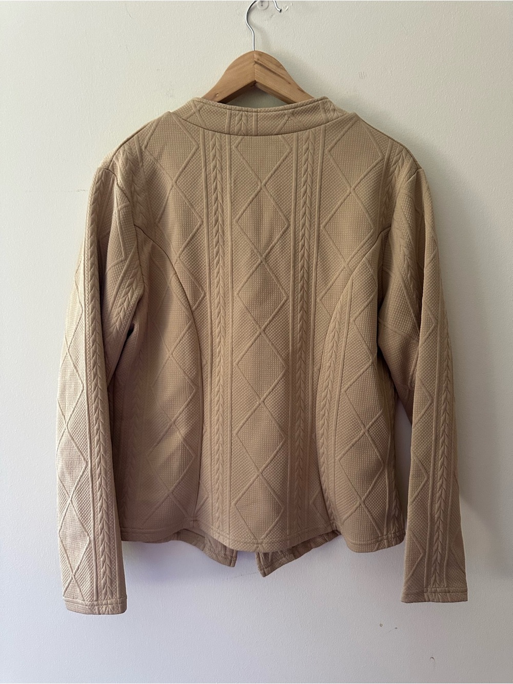 Beige Quilted Button-Front Women's Jacket - Picture 3 of 7